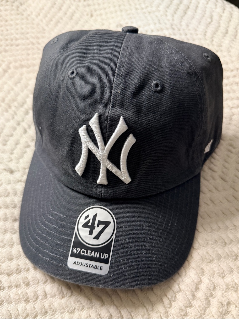 🤍New 47 Clean New York Yankees Adjustable Cap🤍
